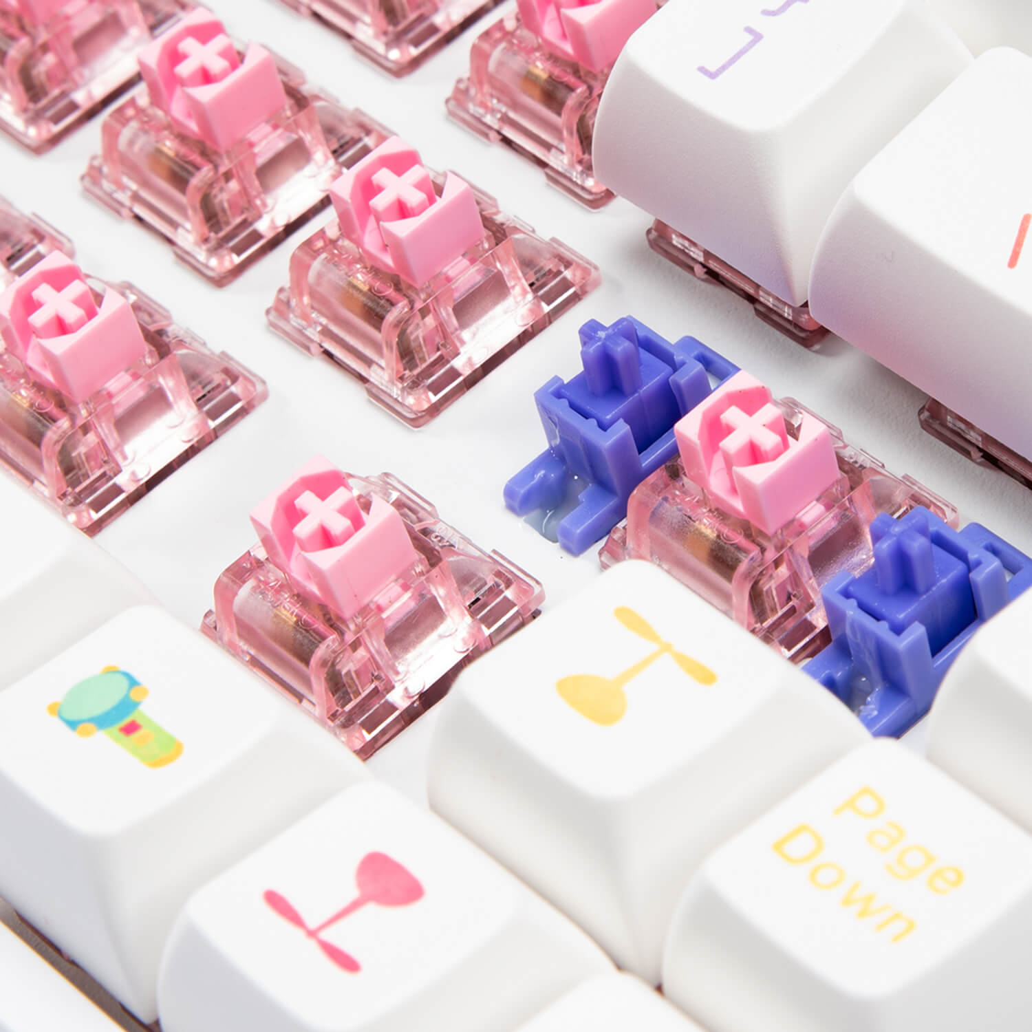 akko doraemon rainbow 3068b and 3098b keyboard  support hot-swappable